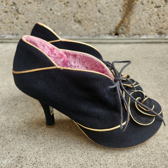 Irregular Choice Shoes - Irregular Choice Black Rosepea booties